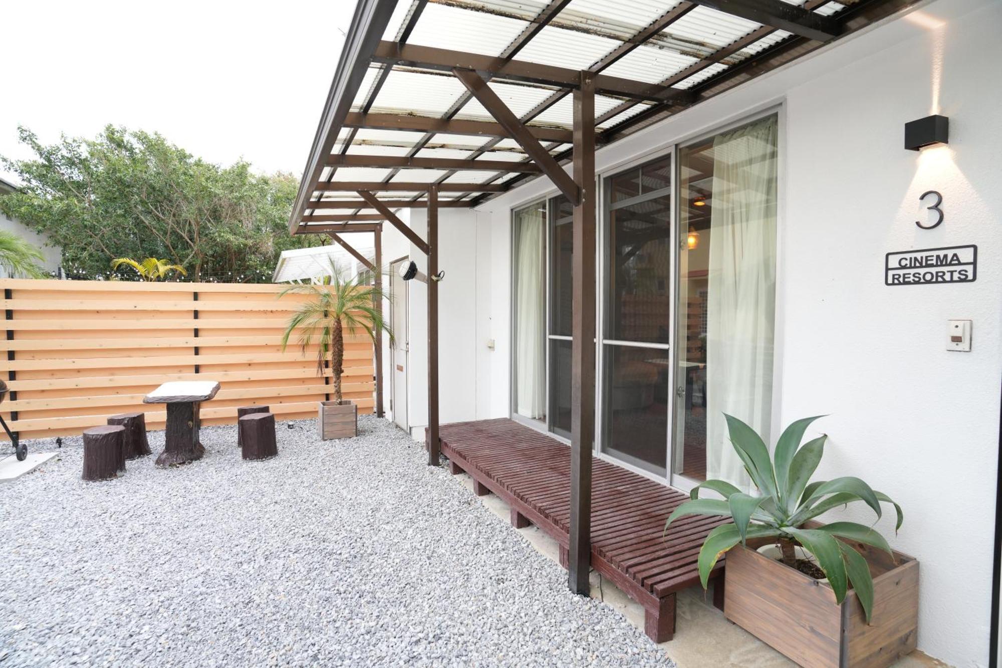 Cinema Resorts 3 Motobu Exterior foto